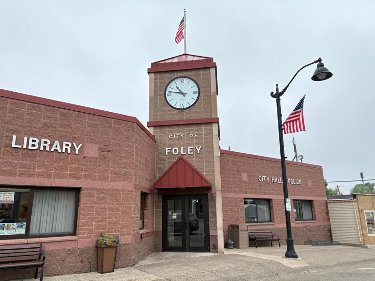 Northern Hollow Winery connects community with local artists