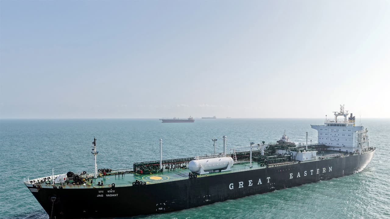 Iran reopens Strait of Hormuz, triggering major crash in oil prices
