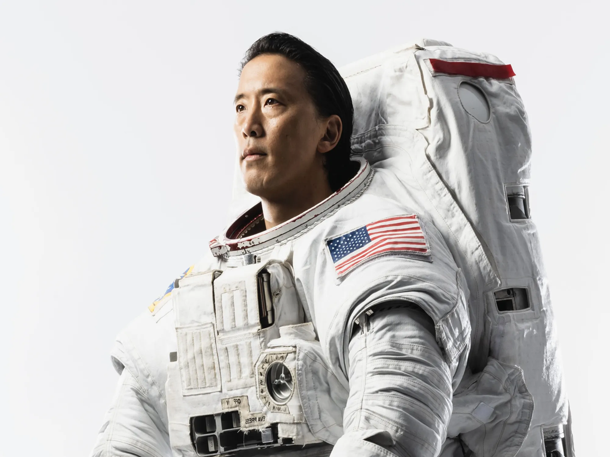 He was a Navy SEAL, Harvard doctor, and NASA astronaut: The incredible ...
