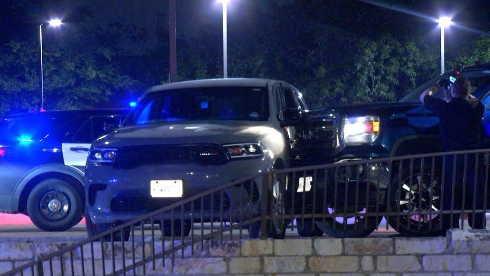 Teenage suspect slams into San Antonio police patrol car during escape ...