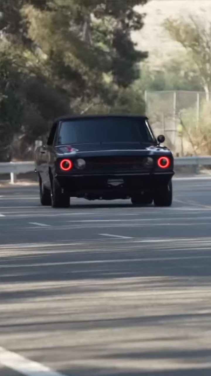 Intimidating custom 1,000HP transformed Hellcat in action