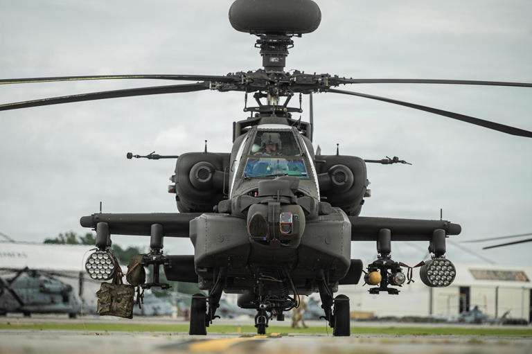 Flügel zum Nachrüsten machen Black Hawk zum schwer bewaffneten ...
