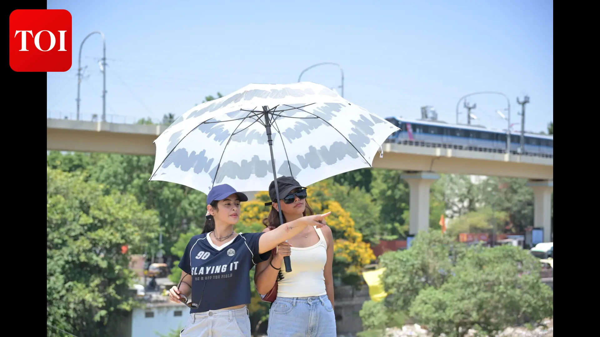 Feeling the burn: Severe heatwave hits Pune as temperatures rise to 42 ...