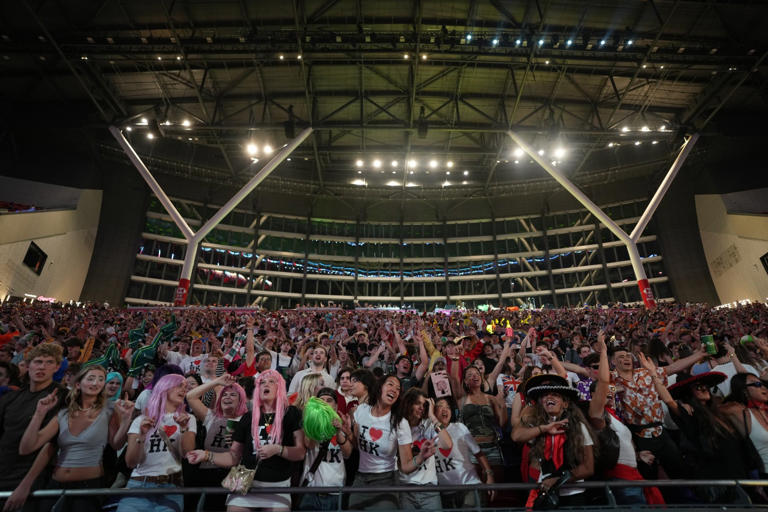 Rugby fans old and new celebrate 'best weekend of the year' at Hong ...