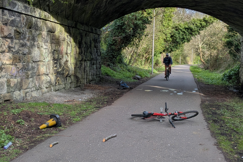 Edinburgh youth gang lob 'bike and logs' at cyclist on 'unsafe' local path