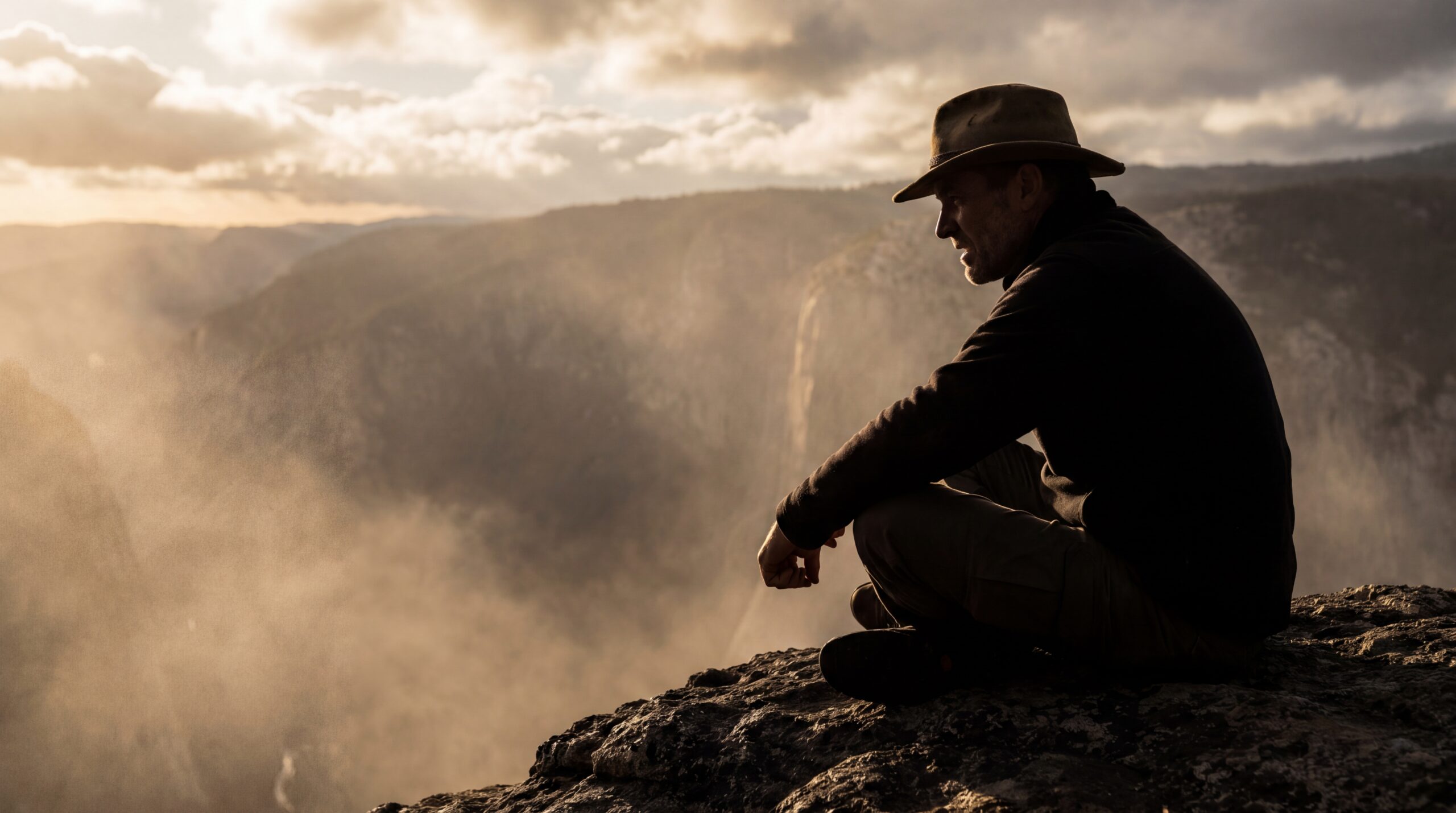6 stealth habits silently building unbreakable strength in men