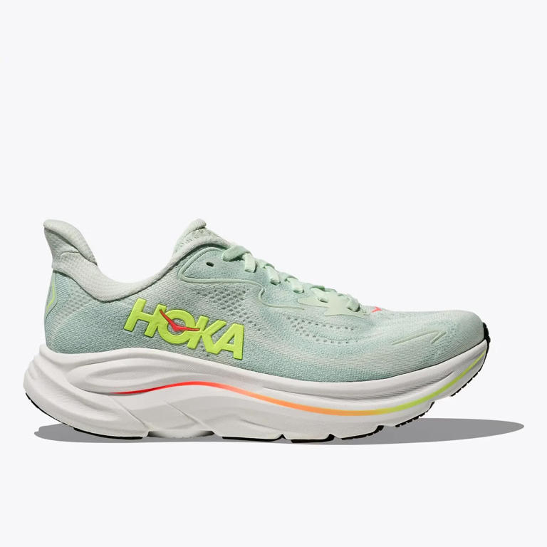 Podiatrists love these sneakers with arch support—here’s why they work