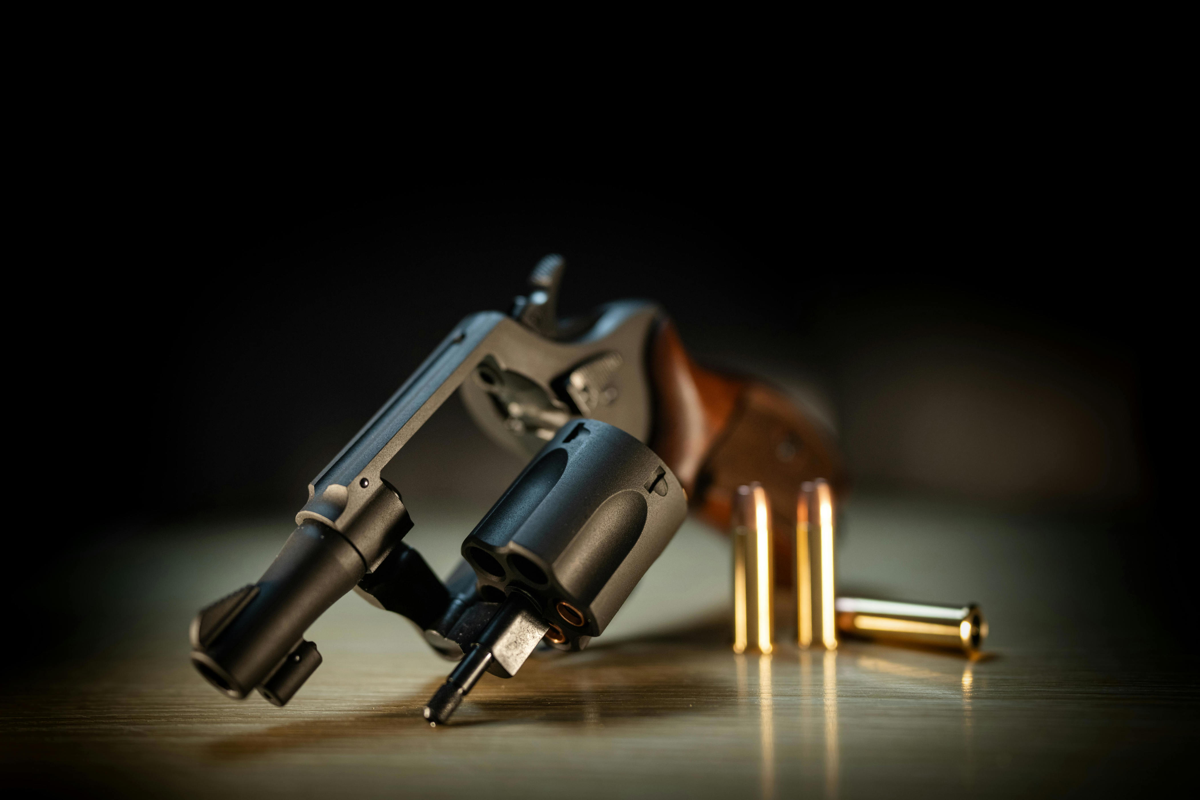10 surprising facts about the Smith & Wesson Model 10