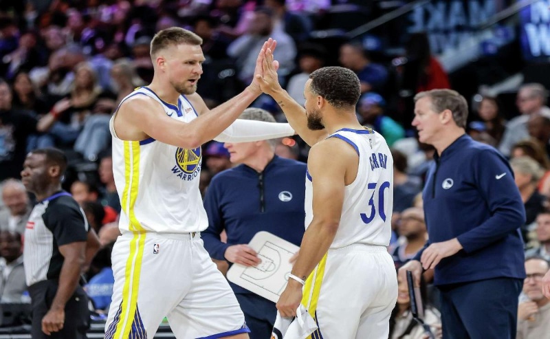 Warriors Reveal Kristaps Porzingis Injury Status Before Suns