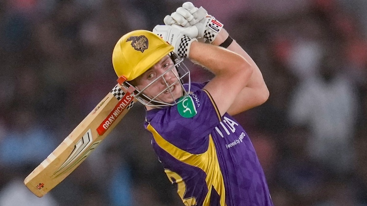 IPL: 25 करोड़ी कैमरन ग्रीन ने आखिरकार जमाया रंग, गुजरात टाइटन्स के ...
