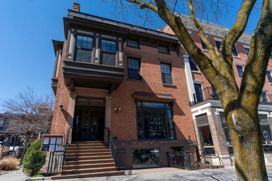 Mixed-use property in downtown Saratoga Springs listed for $3.7M