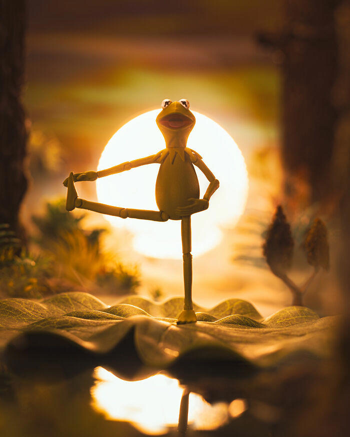 33 action figures turned into cinematic scenes and wild pop culture mashups
