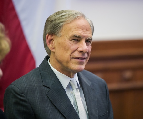 Abbott threatens $200 million cut to Texas cities over immigration policies