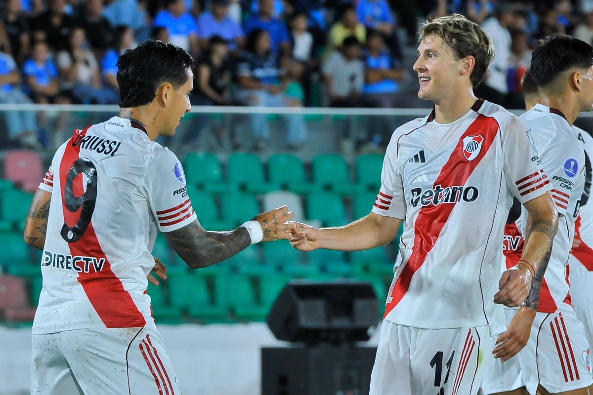 Entre miradas de recelo por el árbitro y el campo, River y Boca ...