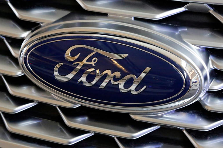 Ford recalls 144,000 F-150s in Canada due to gearshift issue