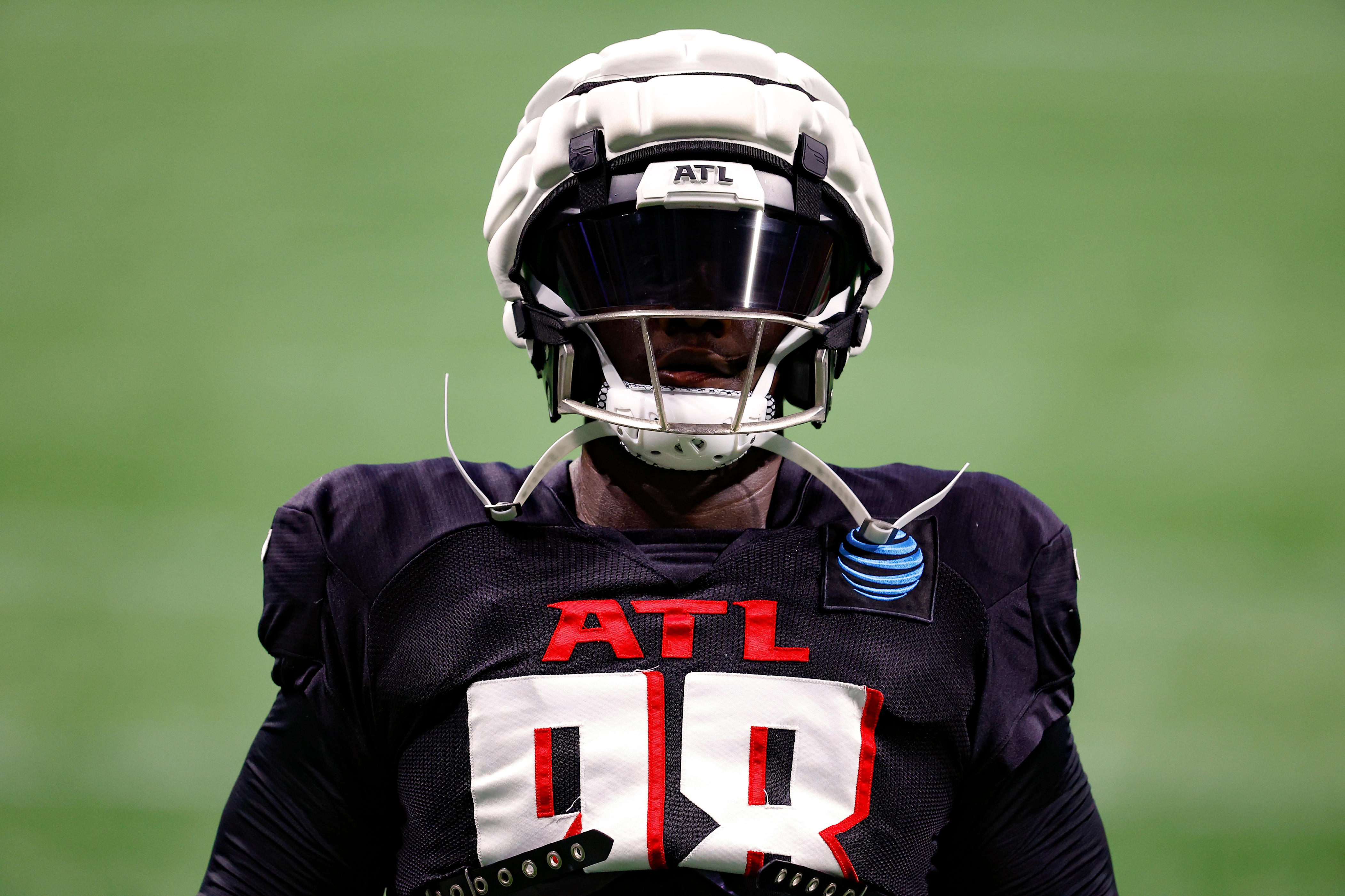 Expert grades Jaguars-Falcons Maason Smith, Ruke Orhorhoro trade