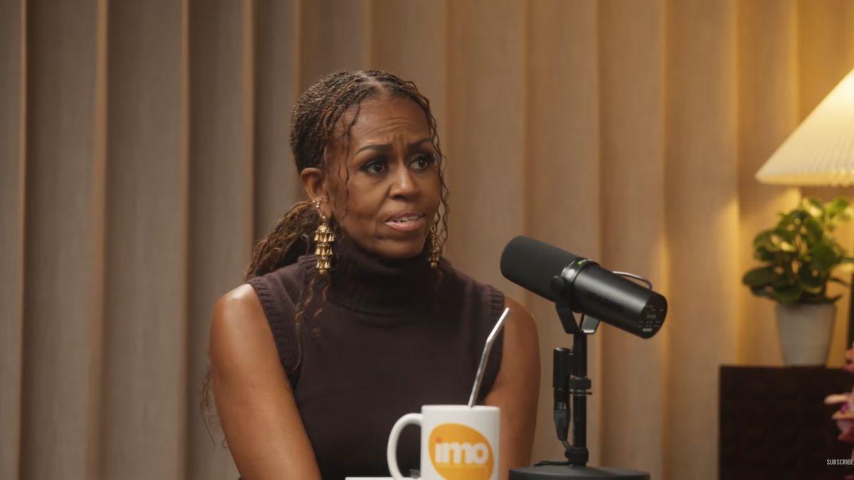 Jimmy Kimmel slams 'sad' comics who cozy up to MAGA crowd