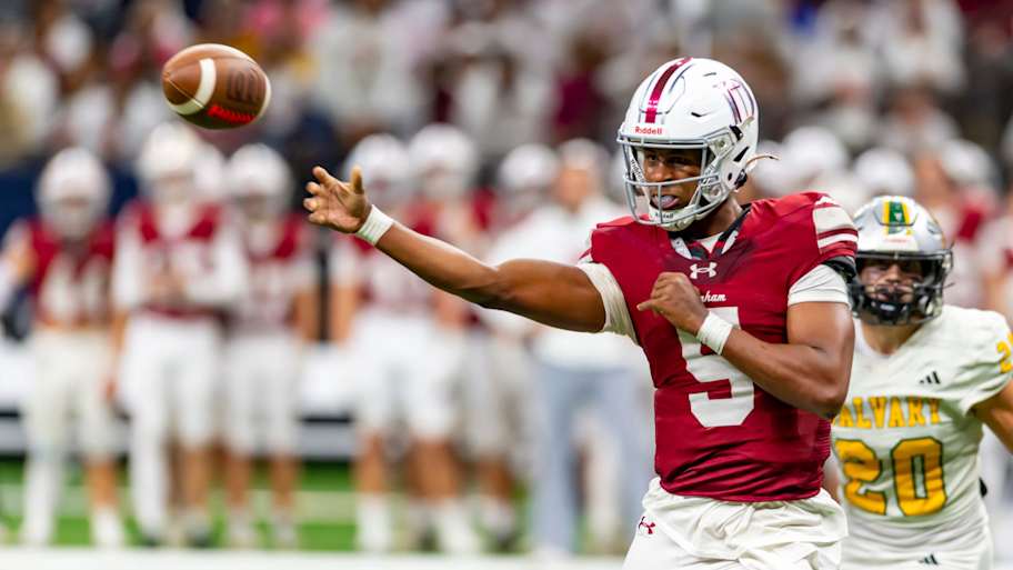 The nation's No. 1 QB recruit announces two finalists in high stakes ...