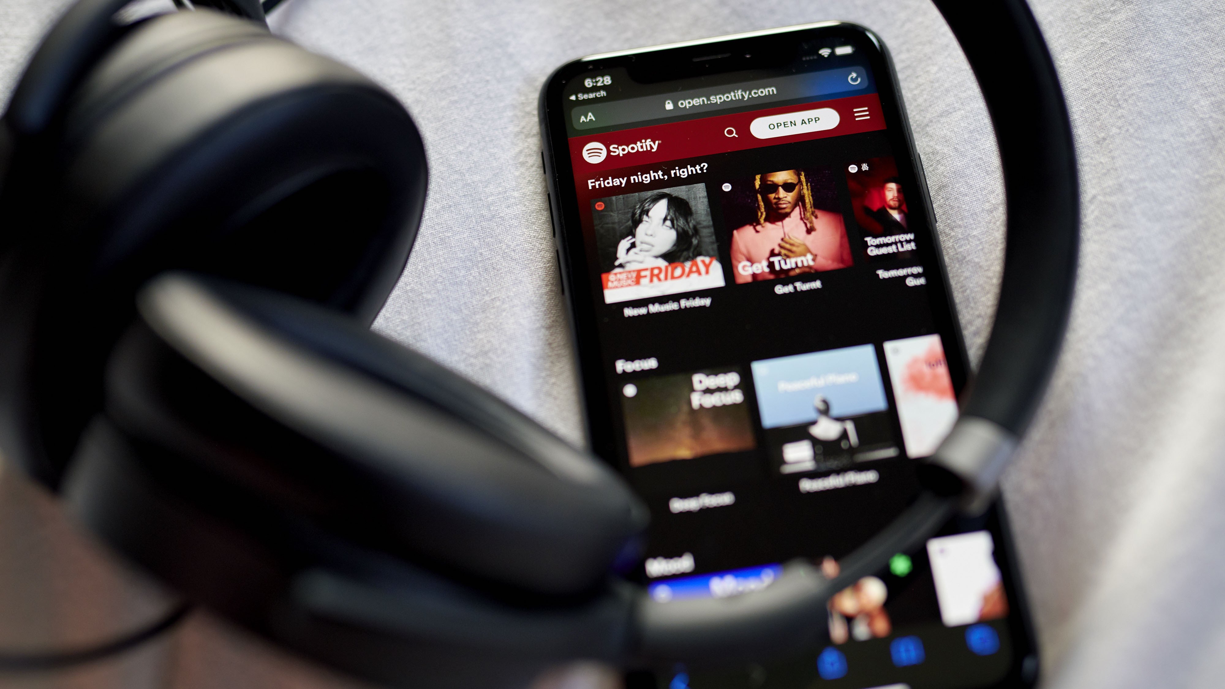 Don't Trash It: 10 Clever Ways to Reuse Your Old Smartphone