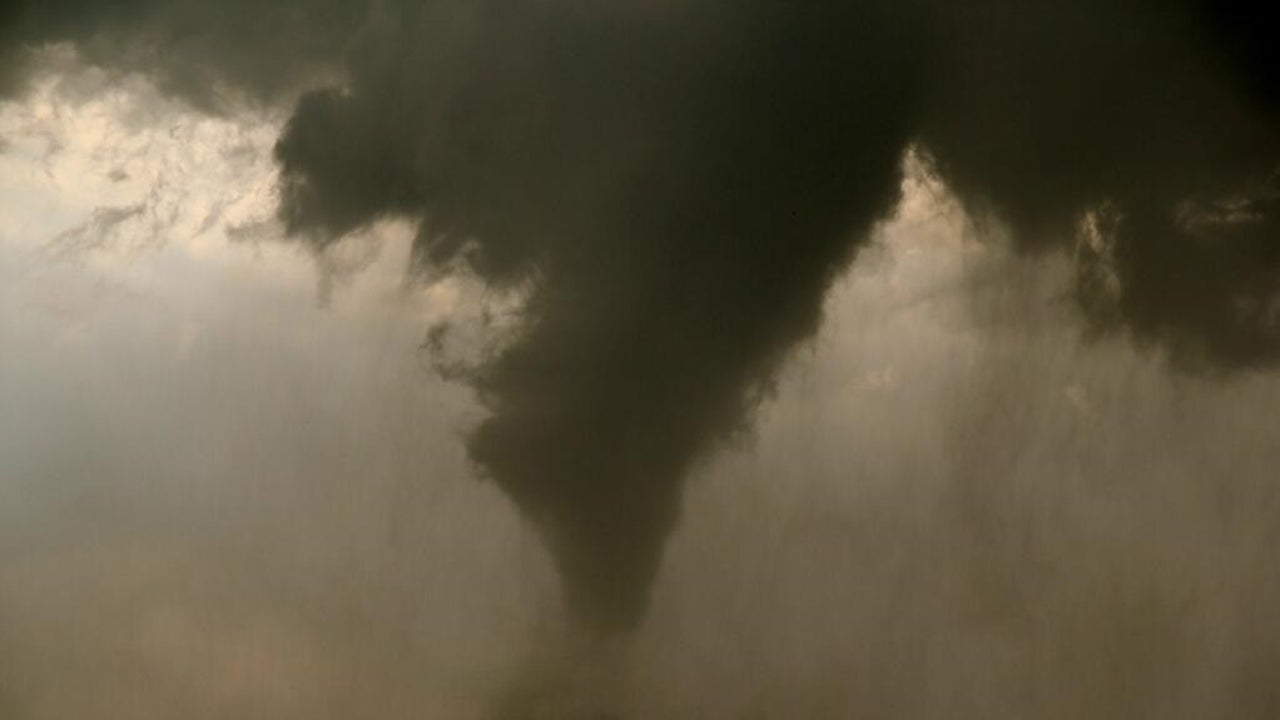 9 tornadoes confirmed across northern Illinois in Friday's storms: NWS