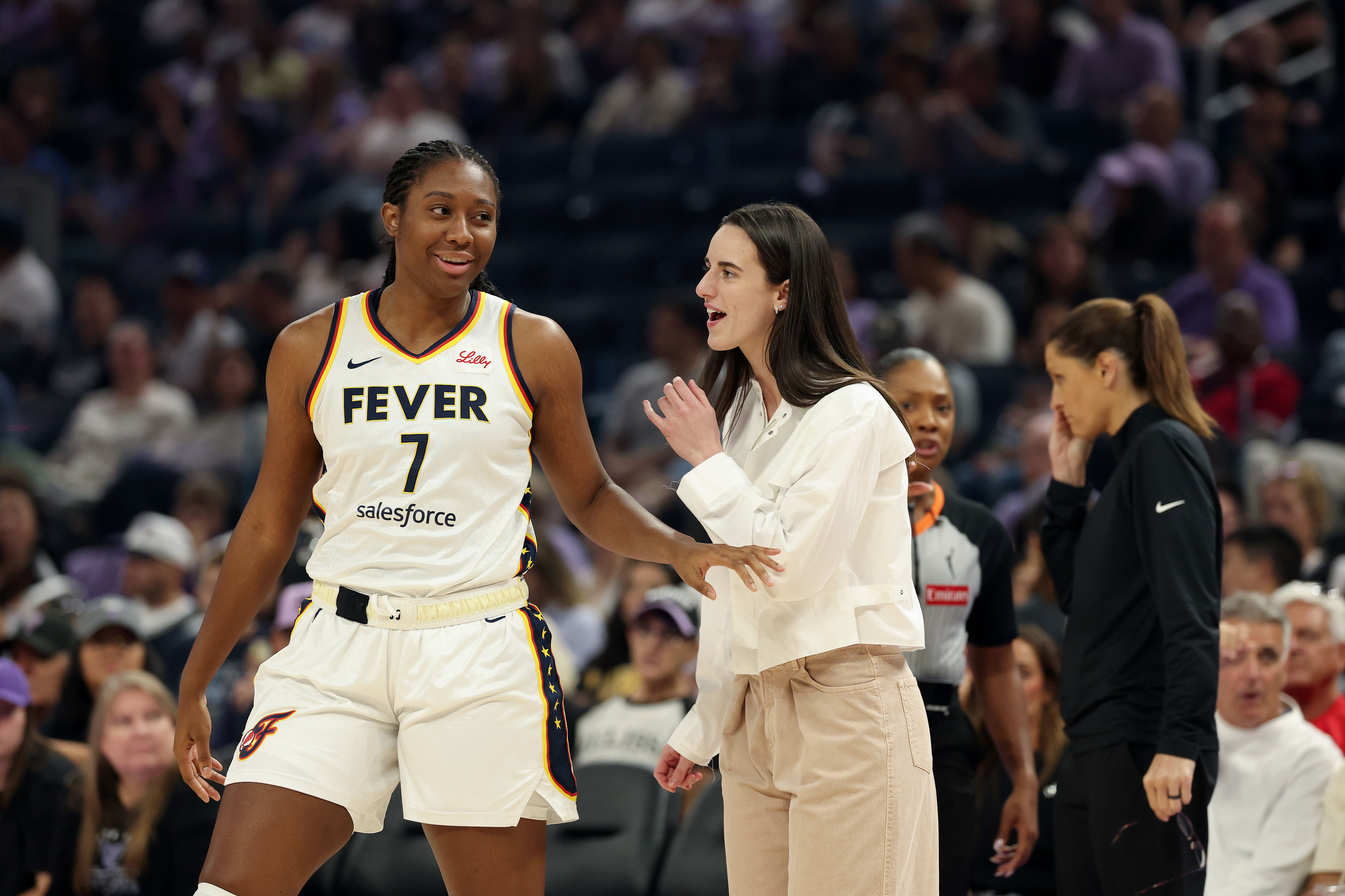 Caitlin Clark reacts to Aliyah Boston's historic WNBA contract