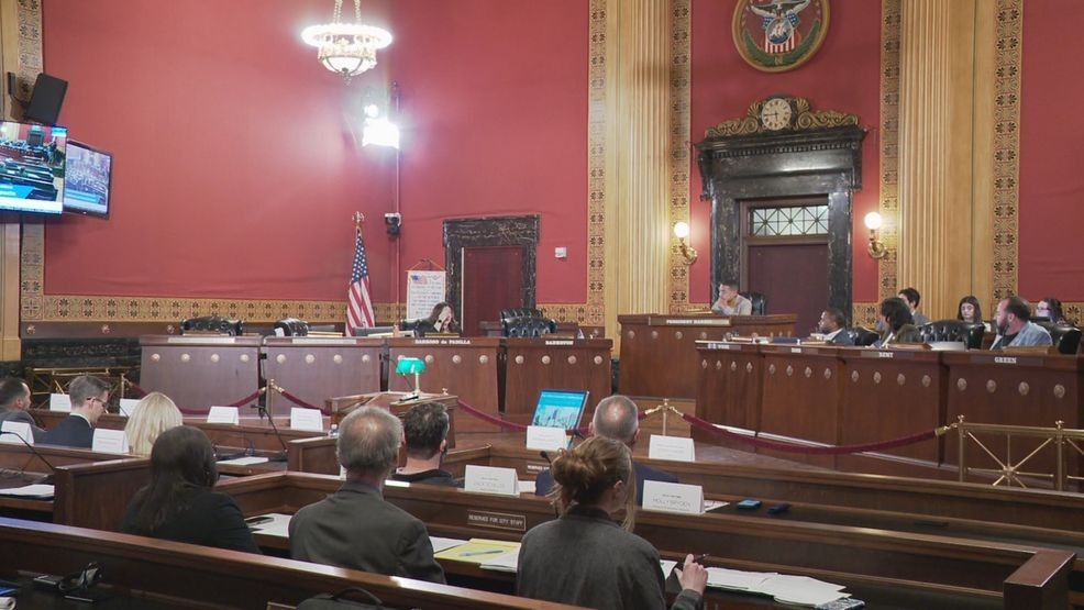 New report recommends up to 32% pay raises for Columbus city leaders