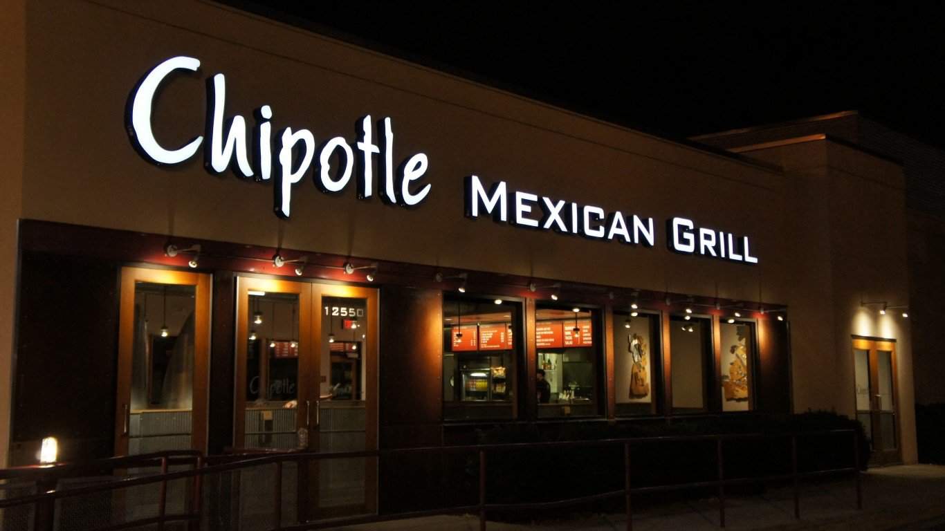 If I’m looking for a quality meal, I avoid these 11 fast food chains