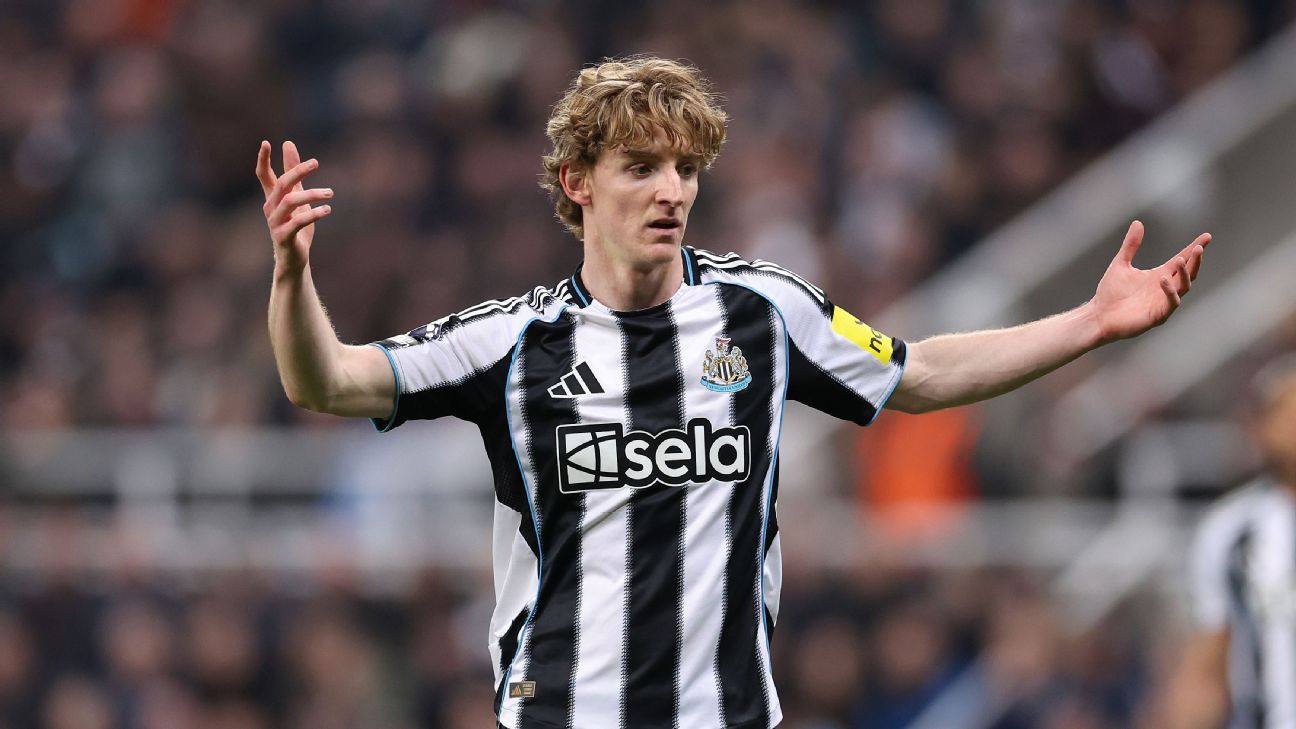Transfer rumors, news: Arsenal lead race for Gordon