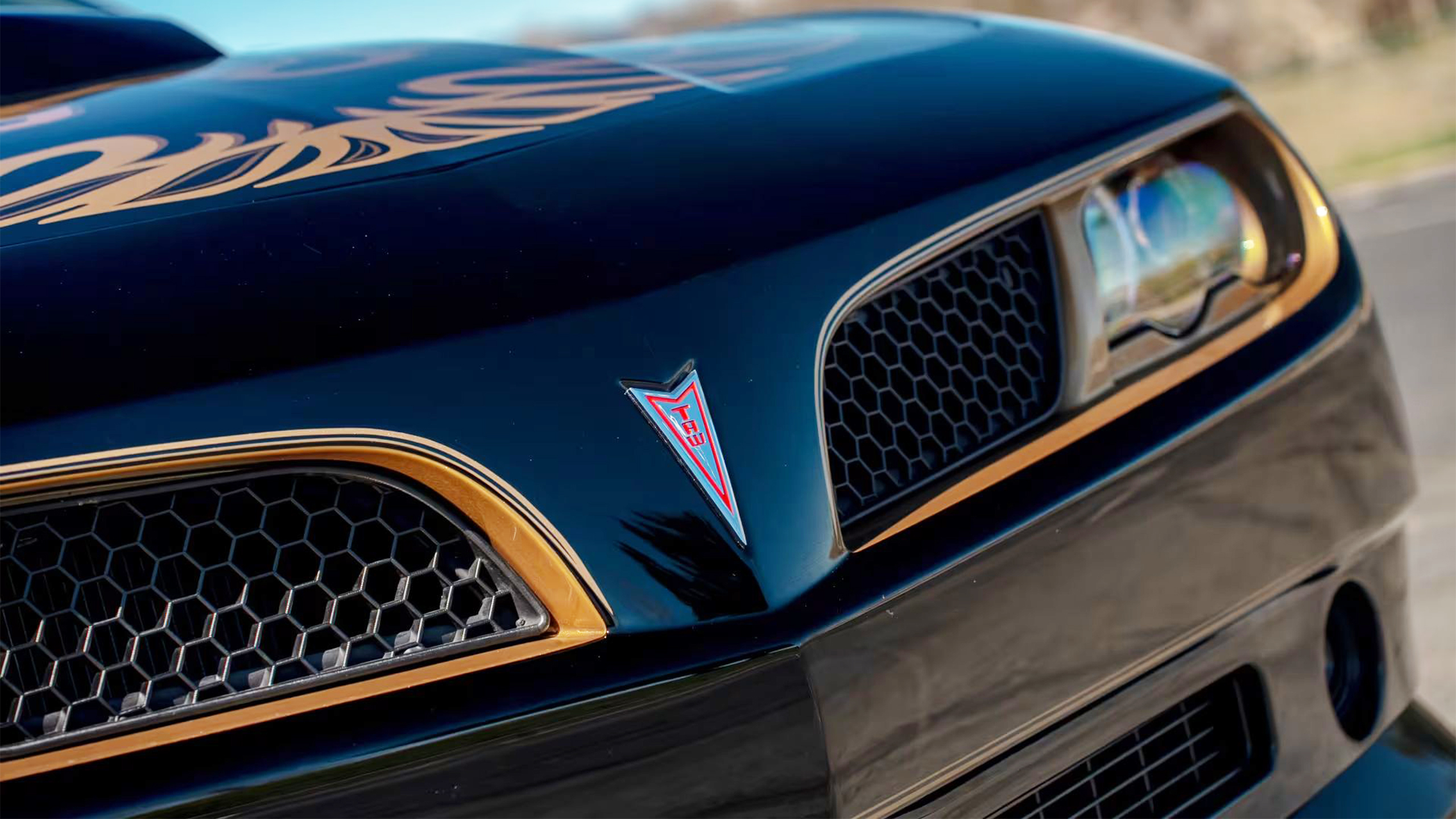 This Camaro does its best impression of a classic Trans Am