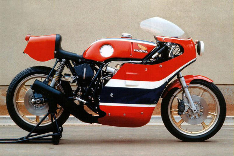Sunday Ride Classic : On fête les 50 ans de la Honda RCB