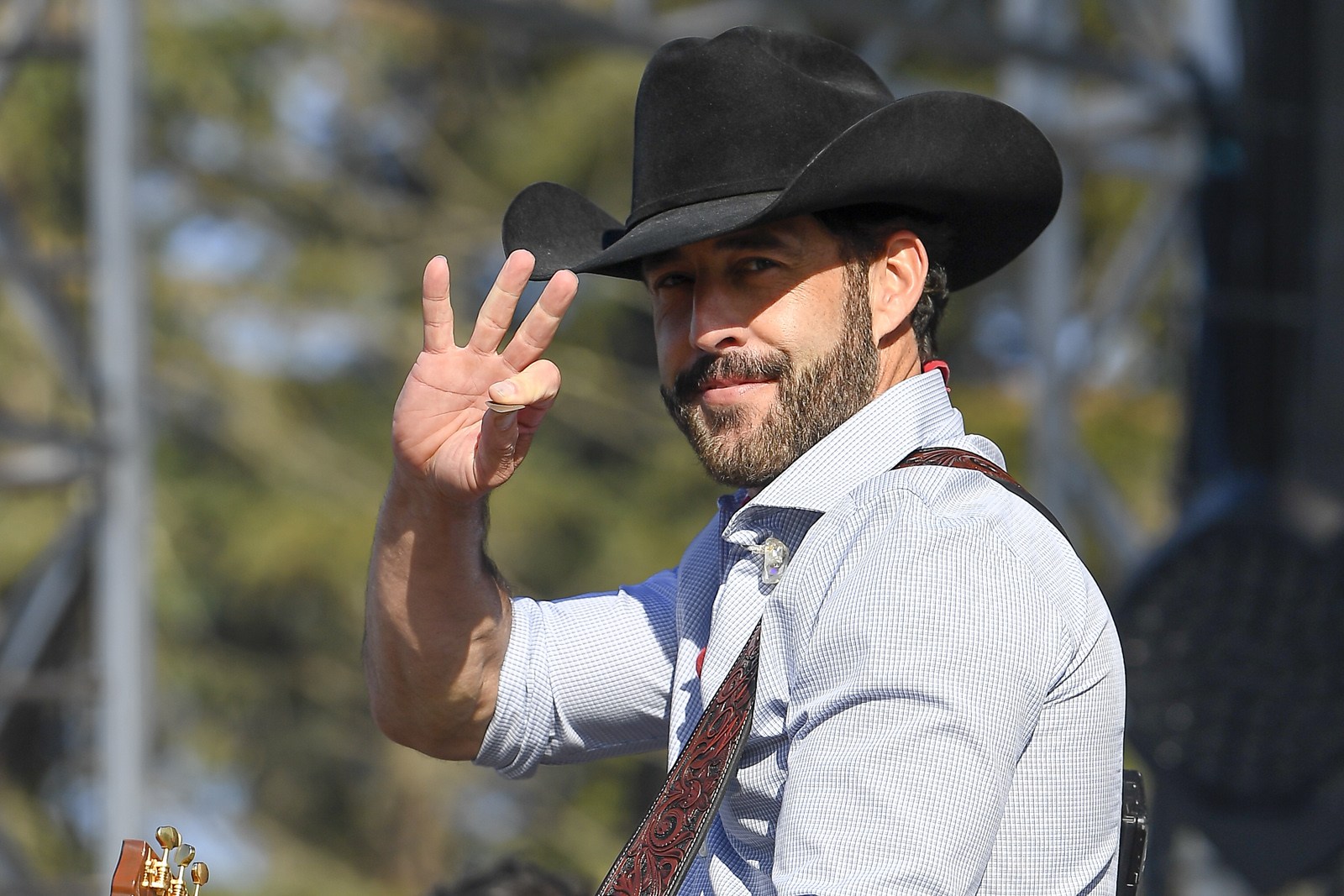 Aaron Watson can’t hold back: New country, Zach Bryan + modern ‘outlaws ...