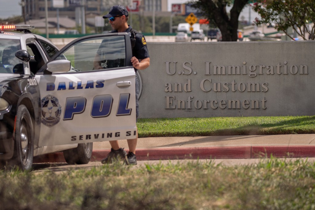 Austin, Dallas revise police policy allowing more ICE cooperation after ...