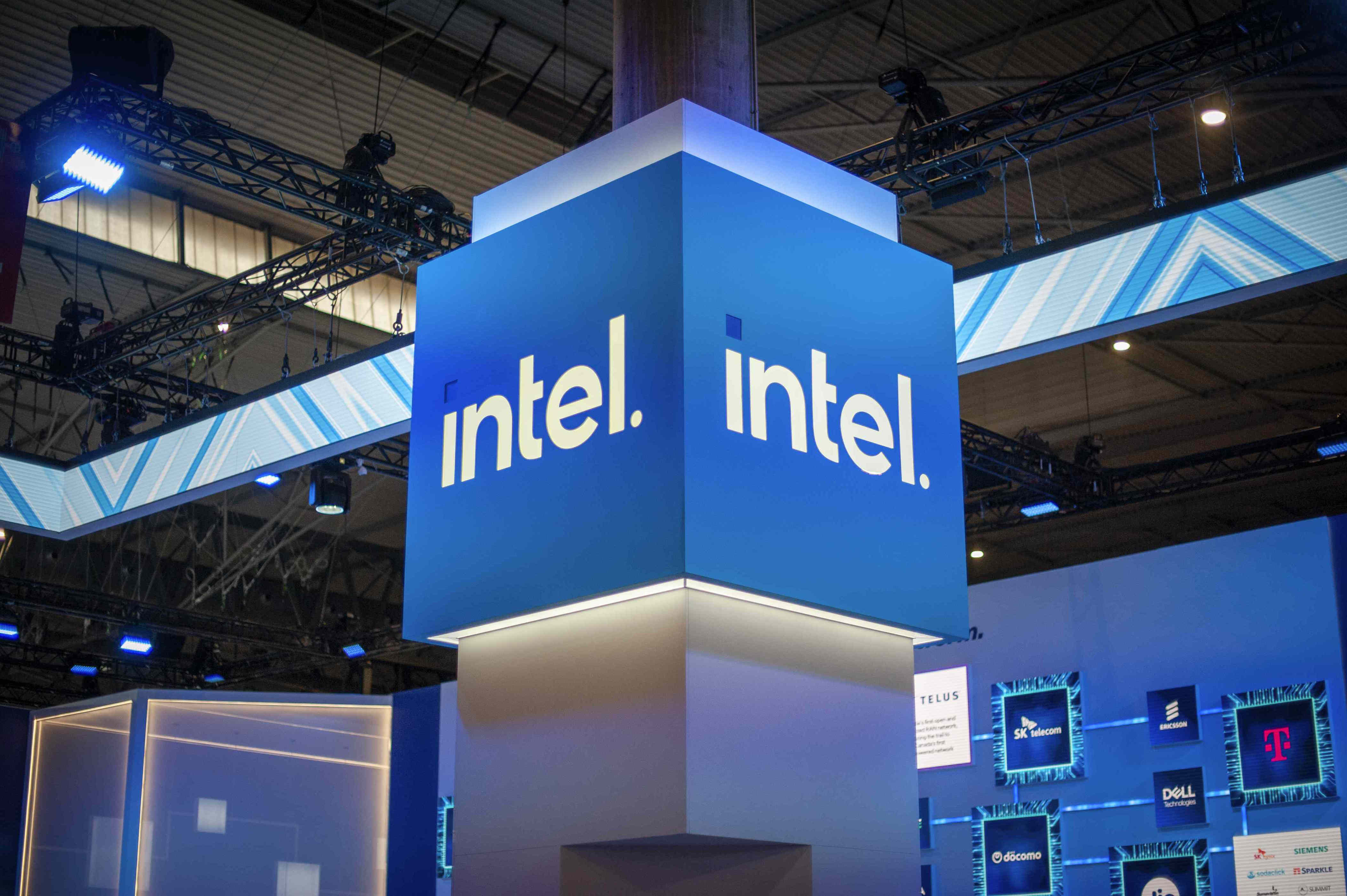 'Unprecedented demand' has Intel stock soaring after its latest ...