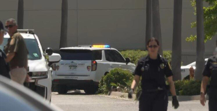Teen killed, 5 wounded in Mall of Louisiana shooting