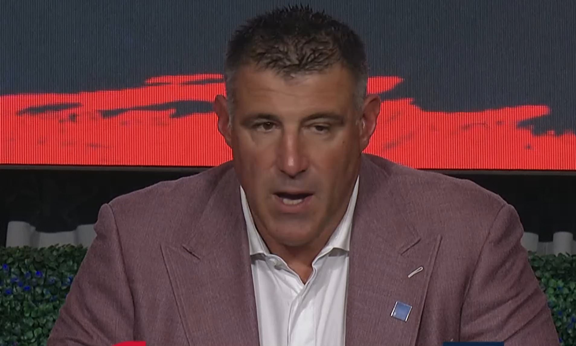 Mike Vrabel issues groveling apology to his family in shock statement ...