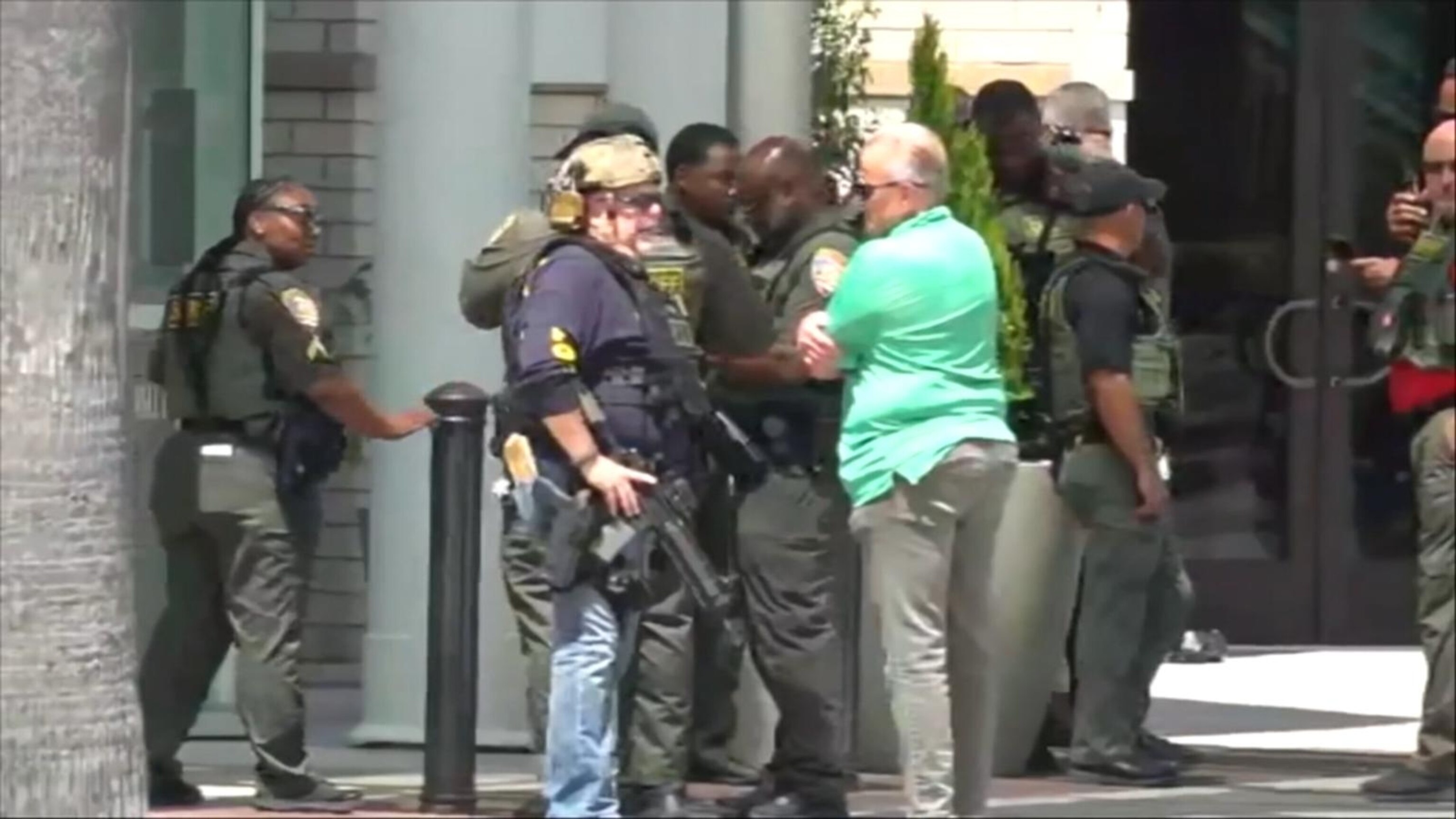Multiple arrests after deadly shooting at Mall of Louisiana in Baton Rouge