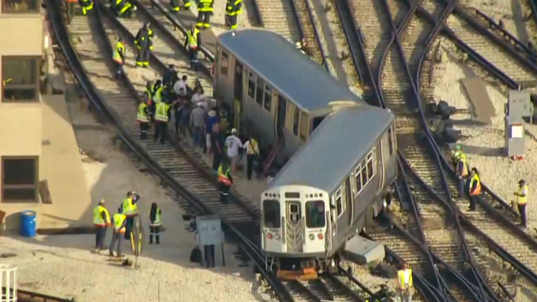 114 passengers evacuated from CTA train derailment; Red, Yellow, Purple ...