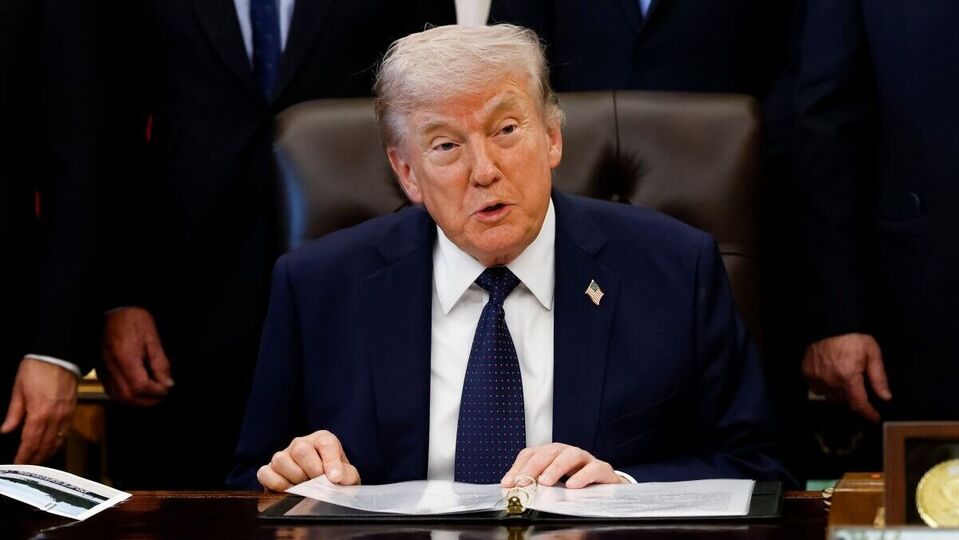 US Iran war live updates: Trump orders to ‘shoot and kill’ Iranian ...
