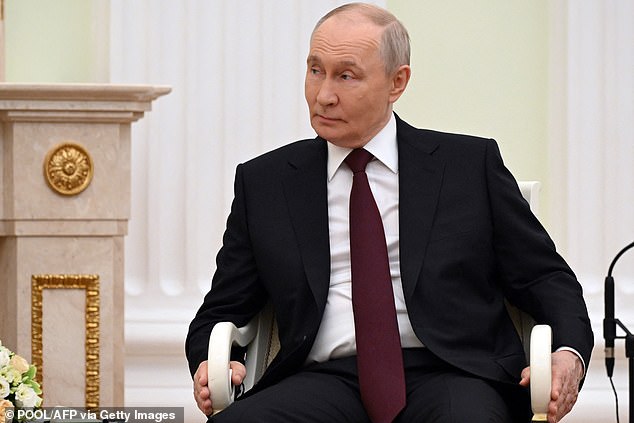 Putin sends frigate through the Channel to guard shadow ship containing ...