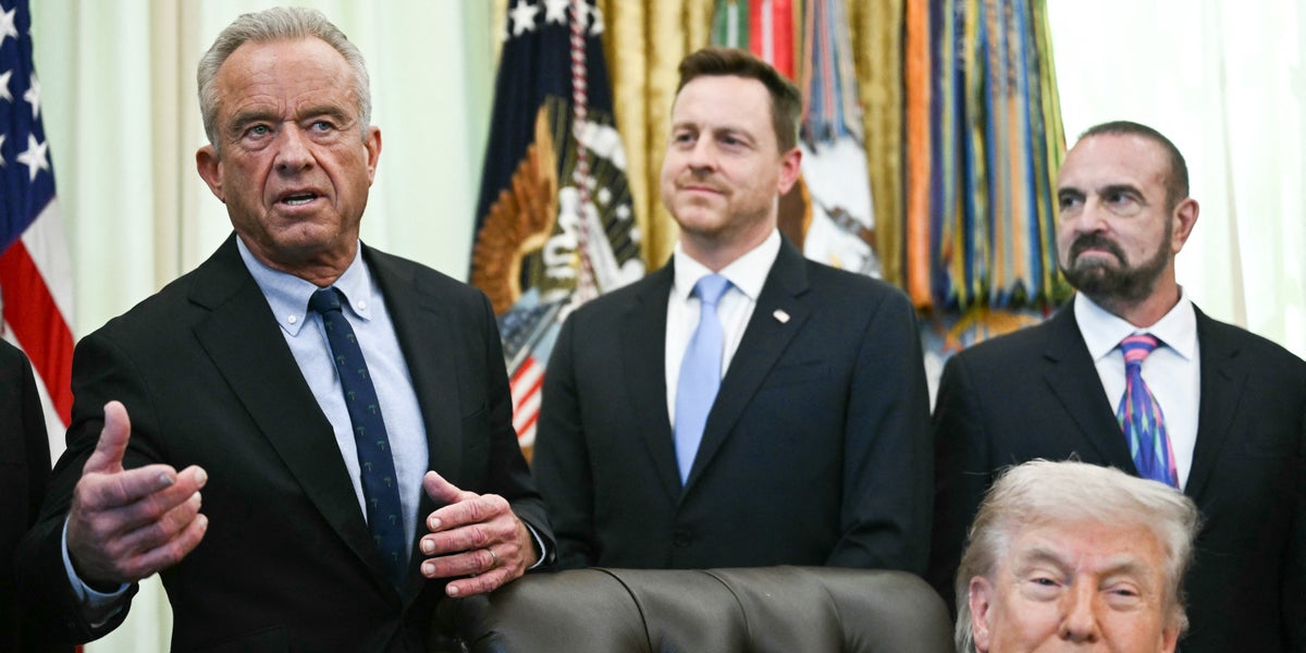 RFK Jr. defends Trump’s erroneous drug price claims with more bad math