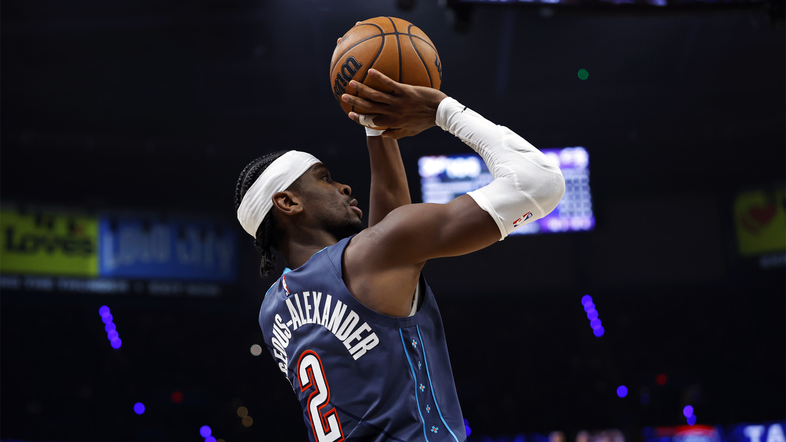 Thunder’s Shai Gilgeous-Alexander reveals hand injury after Game 2 win ...