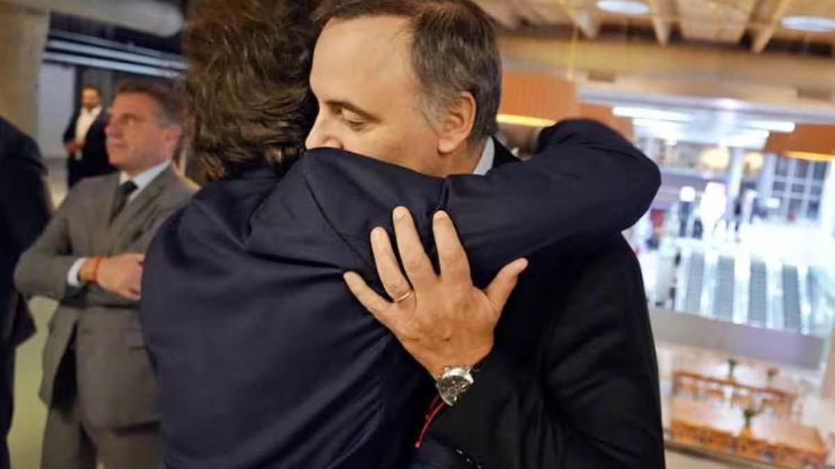 Javier Milei refuerza su apoyo a Manuel Adorni y anticipa su ...