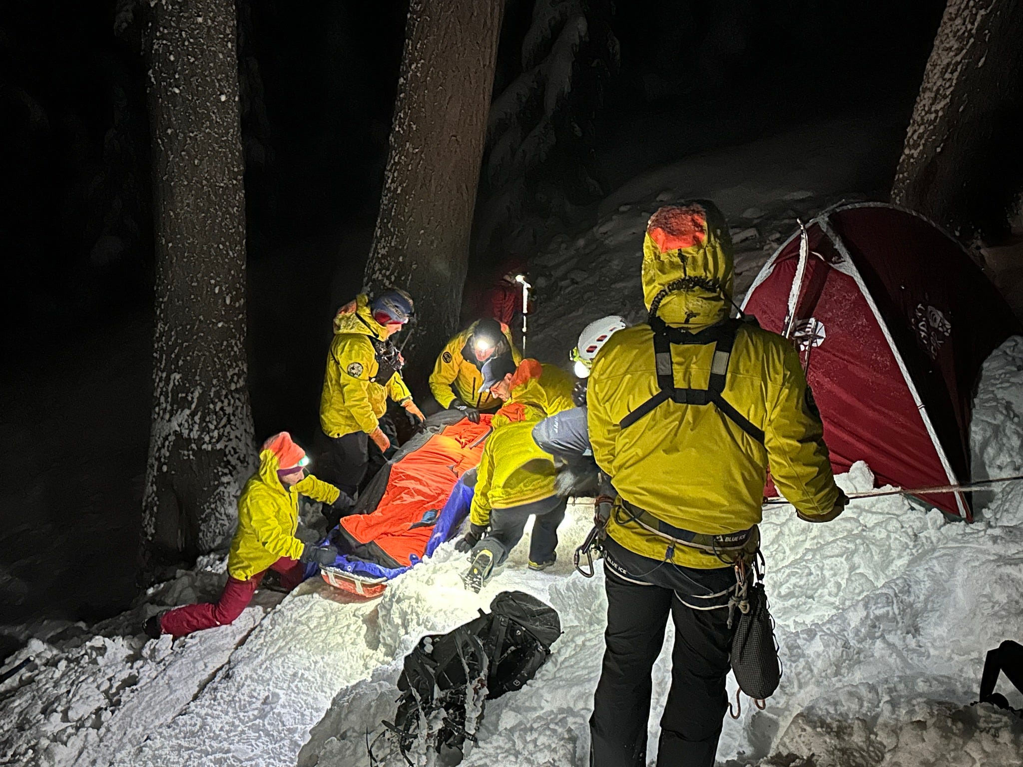 'Hypothermic' hiker rescued from snow on Oregon's South Sister