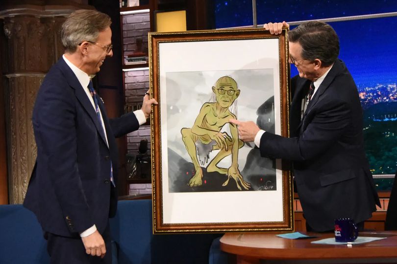 CNN's Jake Tapper gifts personalized portrait to Stephen Colbert as ...