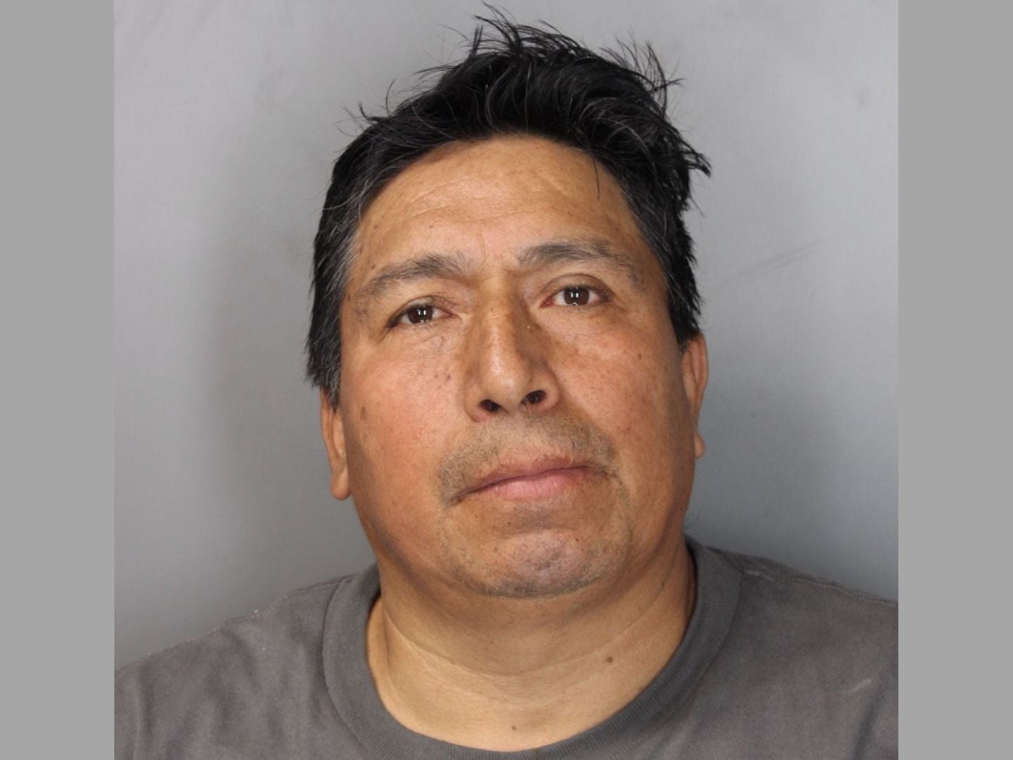 East Hampton carpenter charged with sexual abuse of 13-year-old