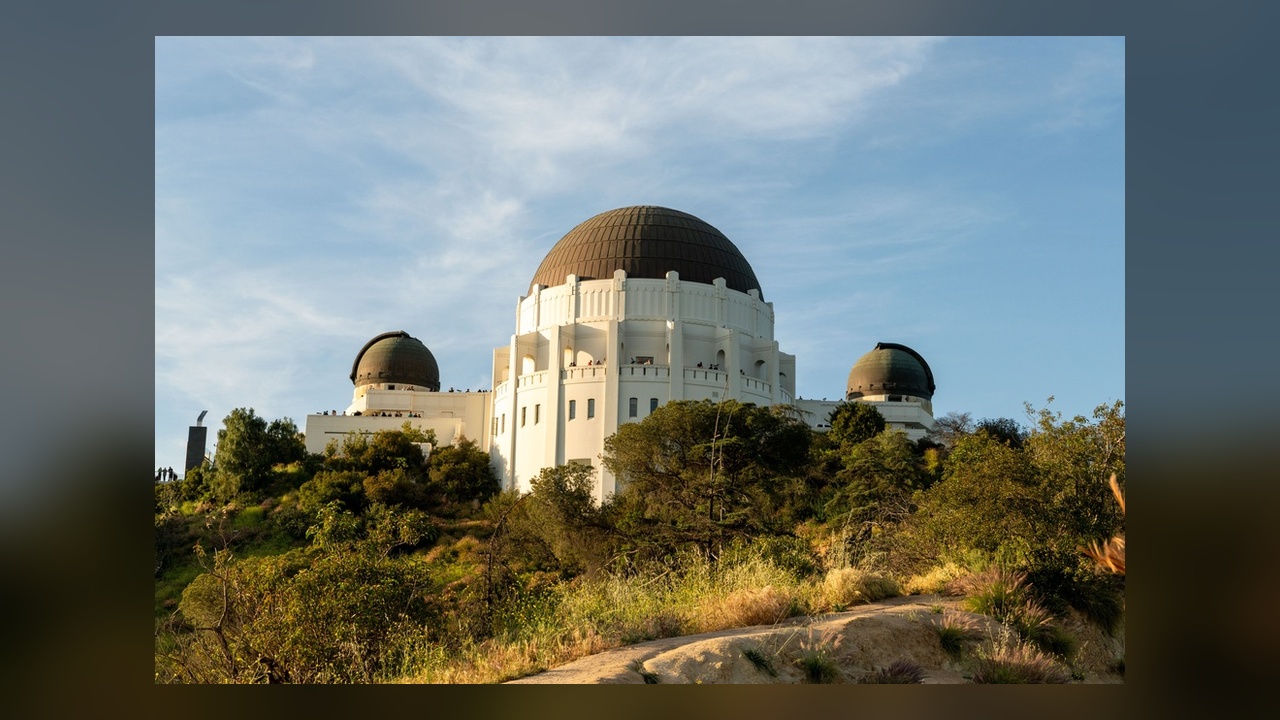 At 1,134 feet above Los Angeles, this free observatory outdraws every ...