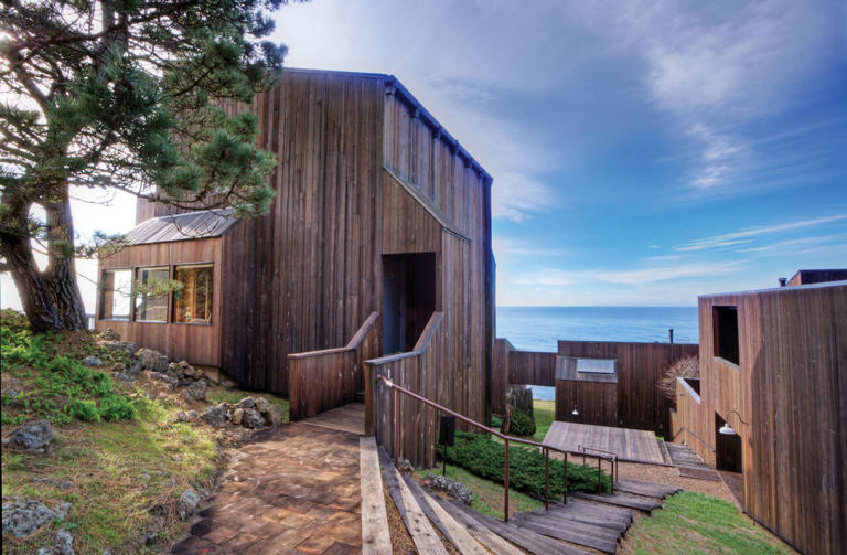 Donlyn Lyndon, architect who shaped the Sea Ranch's coastal vision ...