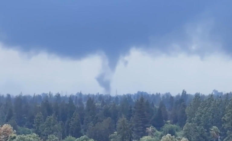 Rare moment caught on camera as three tornadoes touch down in California