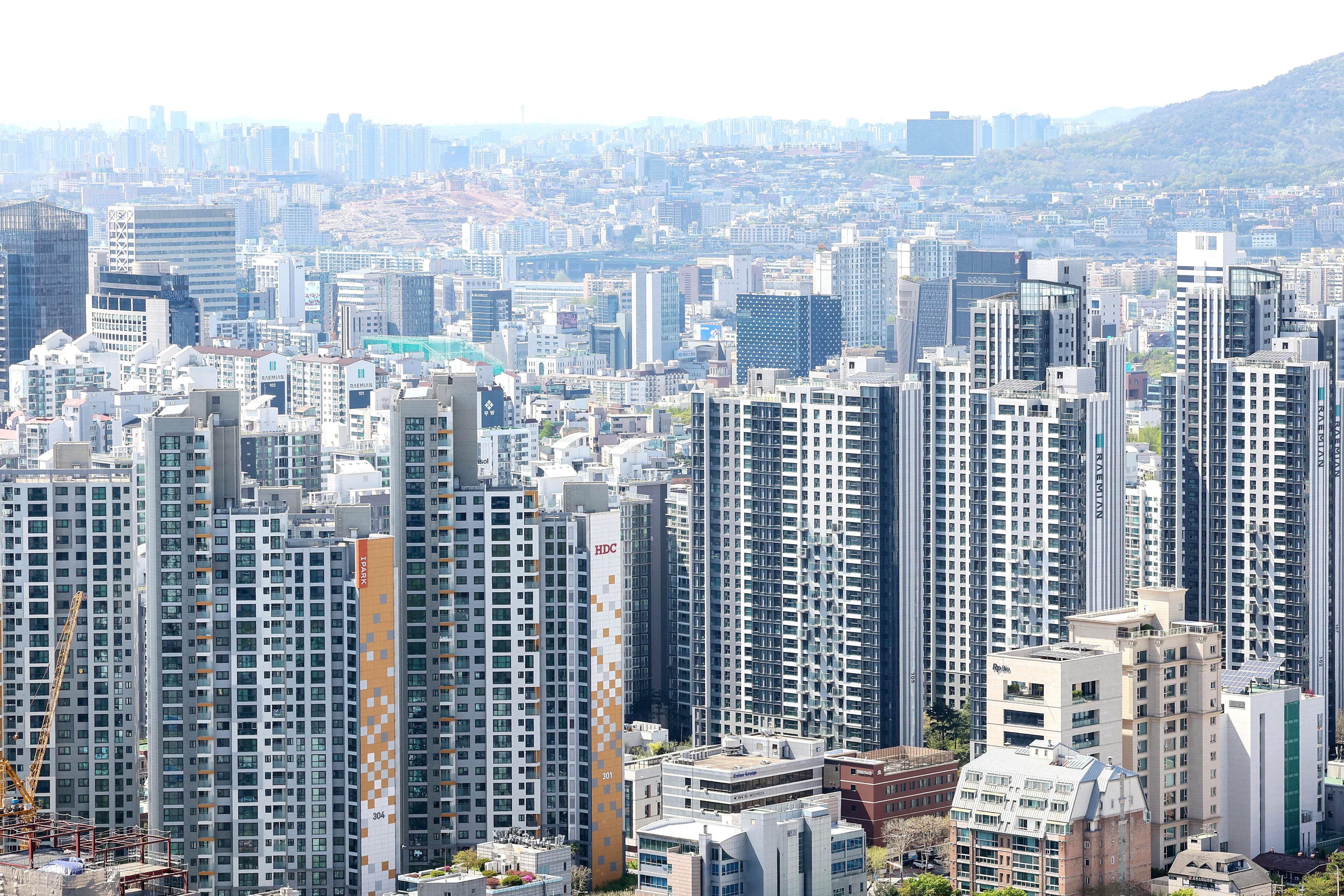 Seoul Apartments Projected 8% Rise Amid Policy Delays
