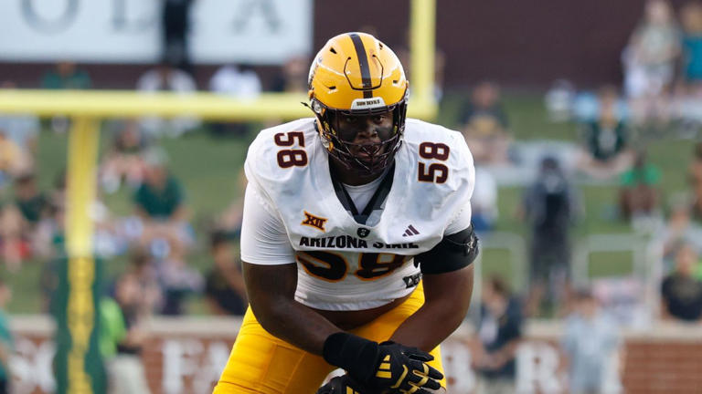 Steelers select Max Iheanachor with 21st pick in NFL draft